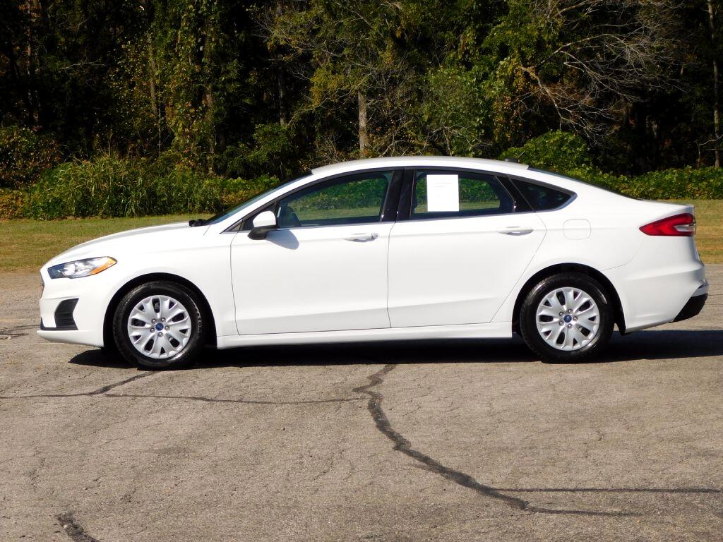 Ford Fusion S 2019