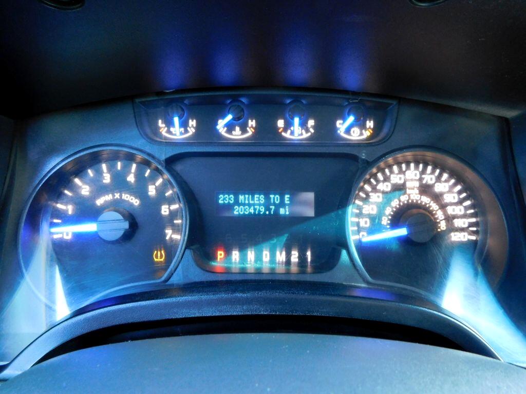 Ford F-150 XL SuperCrew 4WD 2013