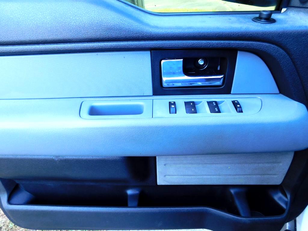 Ford F-150 XL SuperCrew 4WD 2013