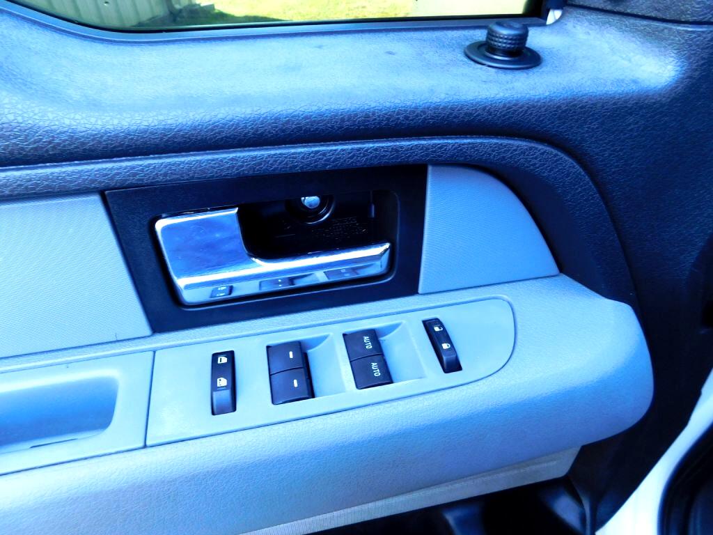 Ford F-150 XL SuperCrew 4WD 2013