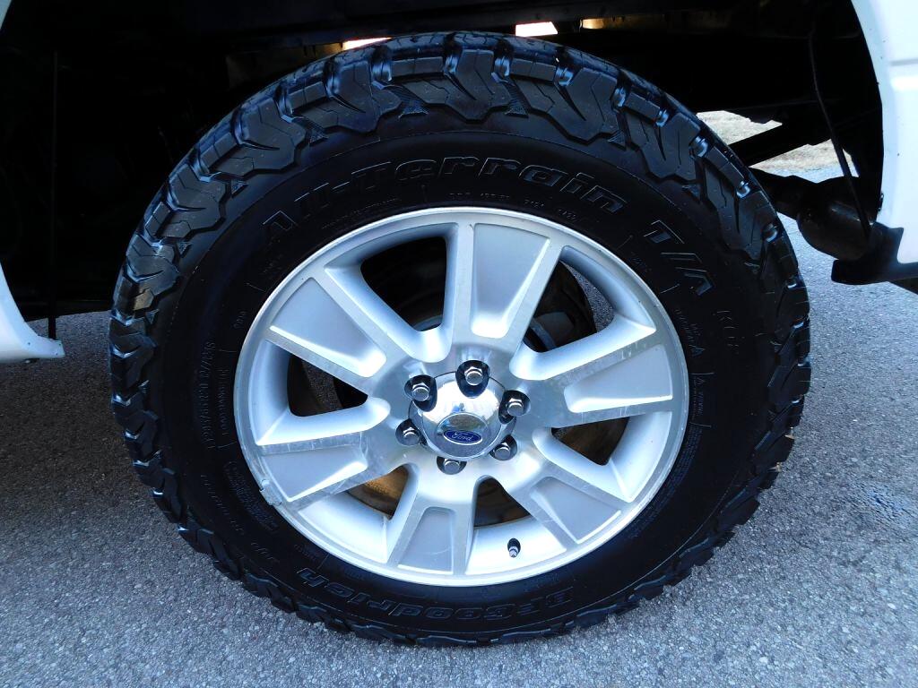 Ford F-150 XL SuperCrew 4WD 2013