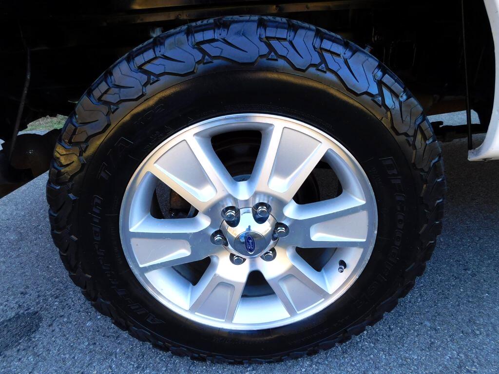 Ford F-150 XL SuperCrew 4WD 2013