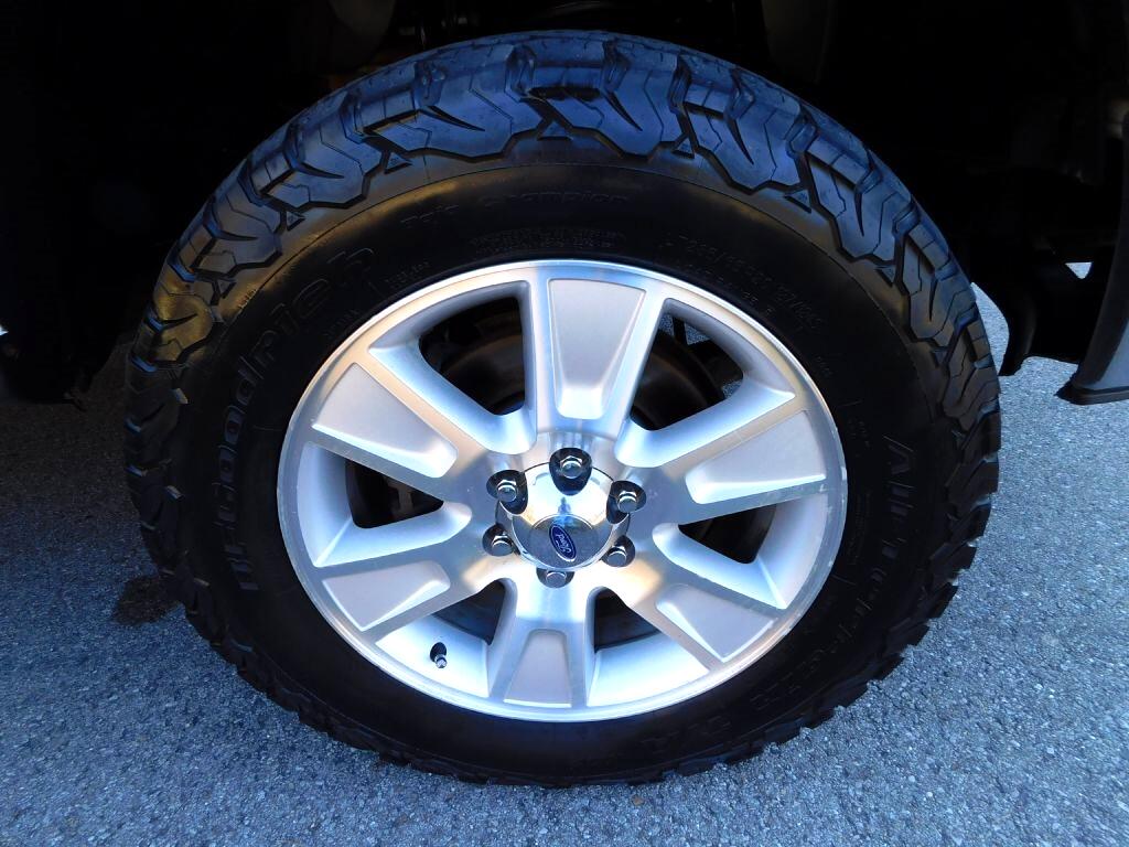 Ford F-150 XL SuperCrew 4WD 2013