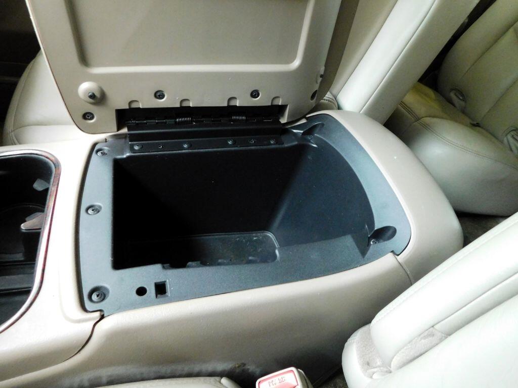 GMC Yukon SLT 4WD 2003