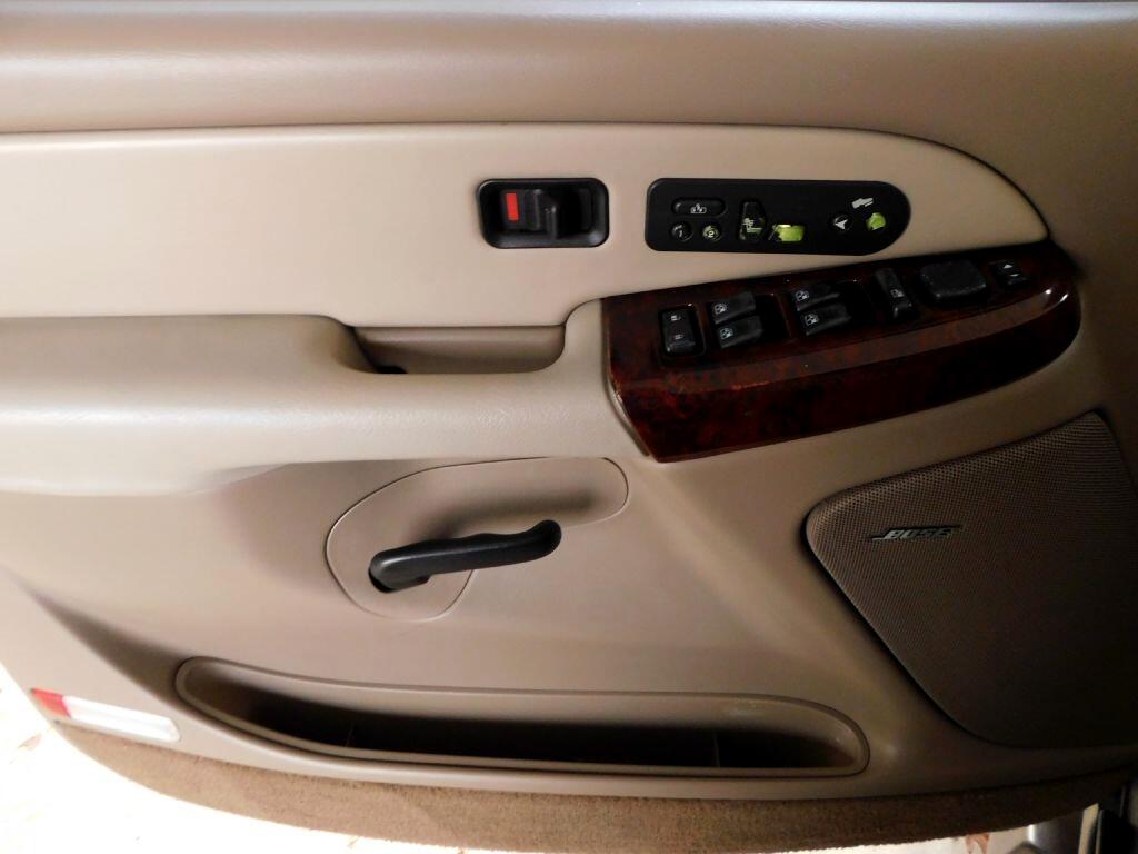 GMC Yukon SLT 4WD 2003