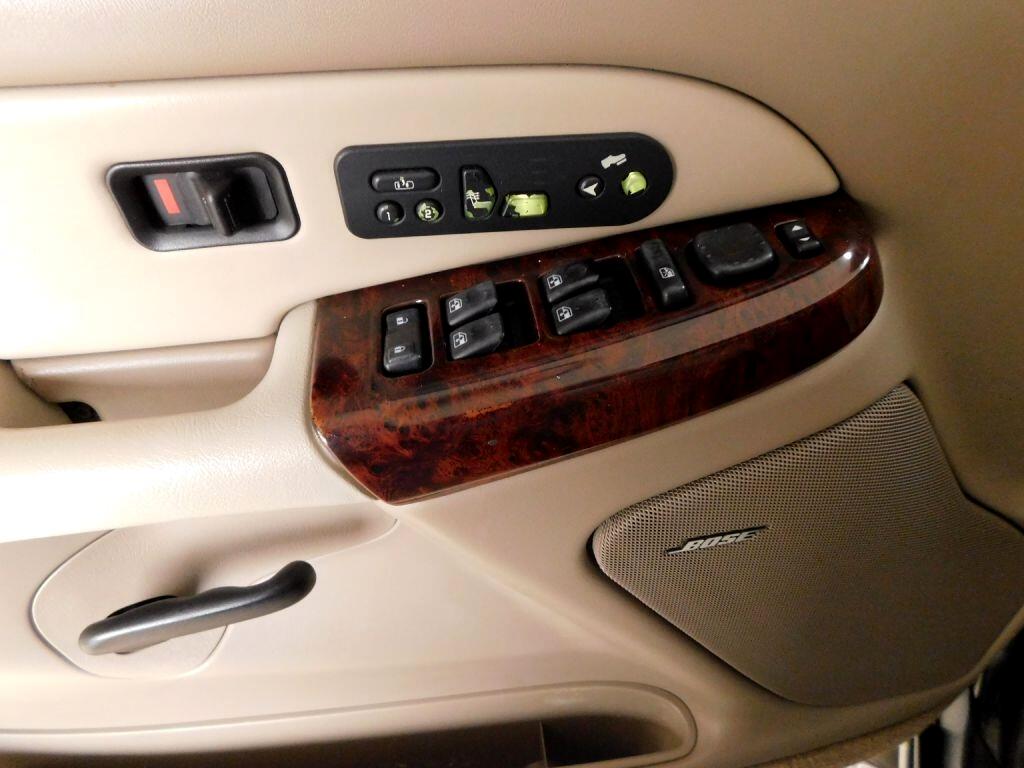 GMC Yukon SLT 4WD 2003