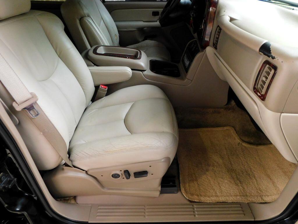 GMC Yukon SLT 4WD 2003