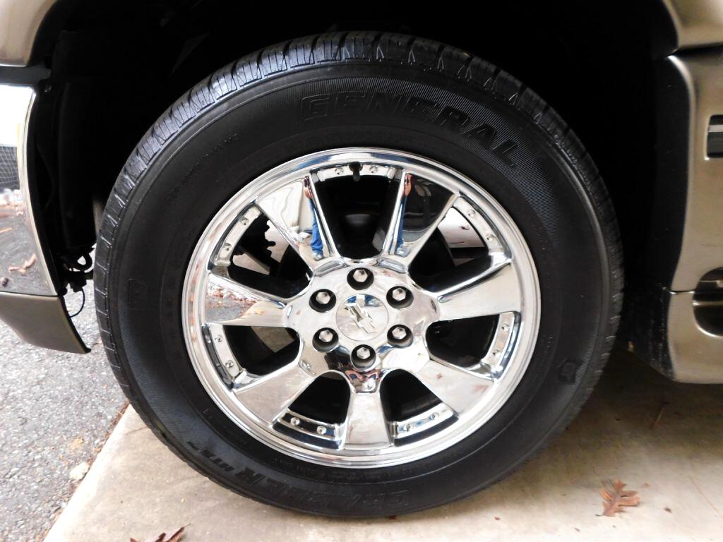 GMC Yukon SLT 4WD 2003