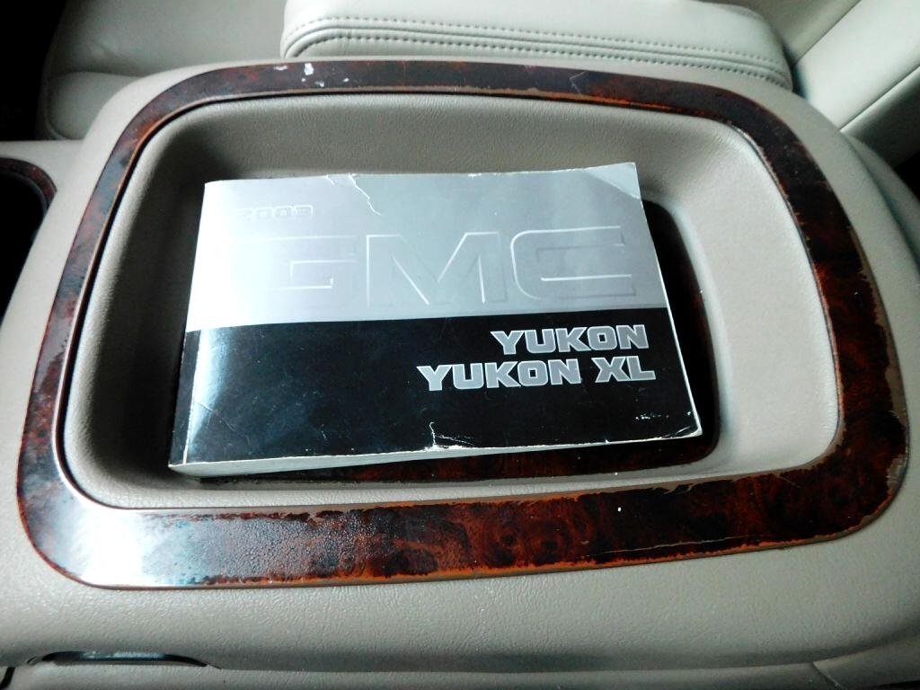 GMC Yukon SLT 4WD 2003