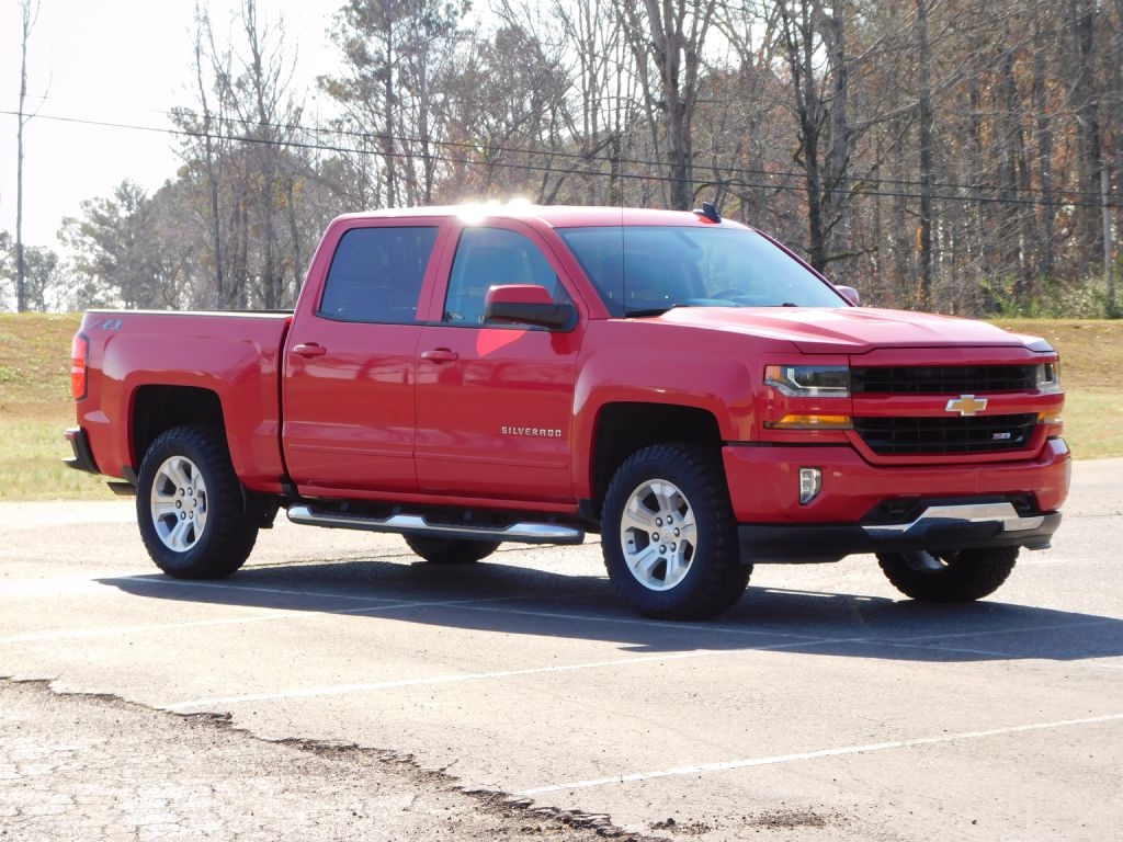 2018 Chevrolet Silverado 1500 LT Crew Cab 4WD