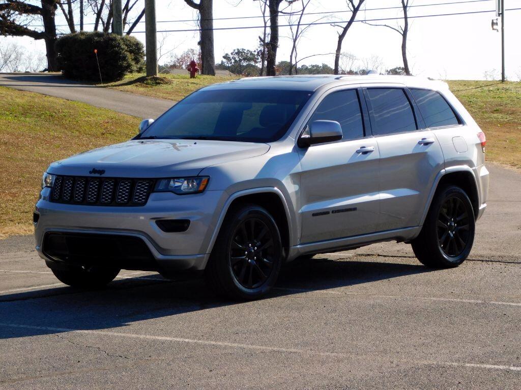 Jeep Grand Cherokee Laredo 2019