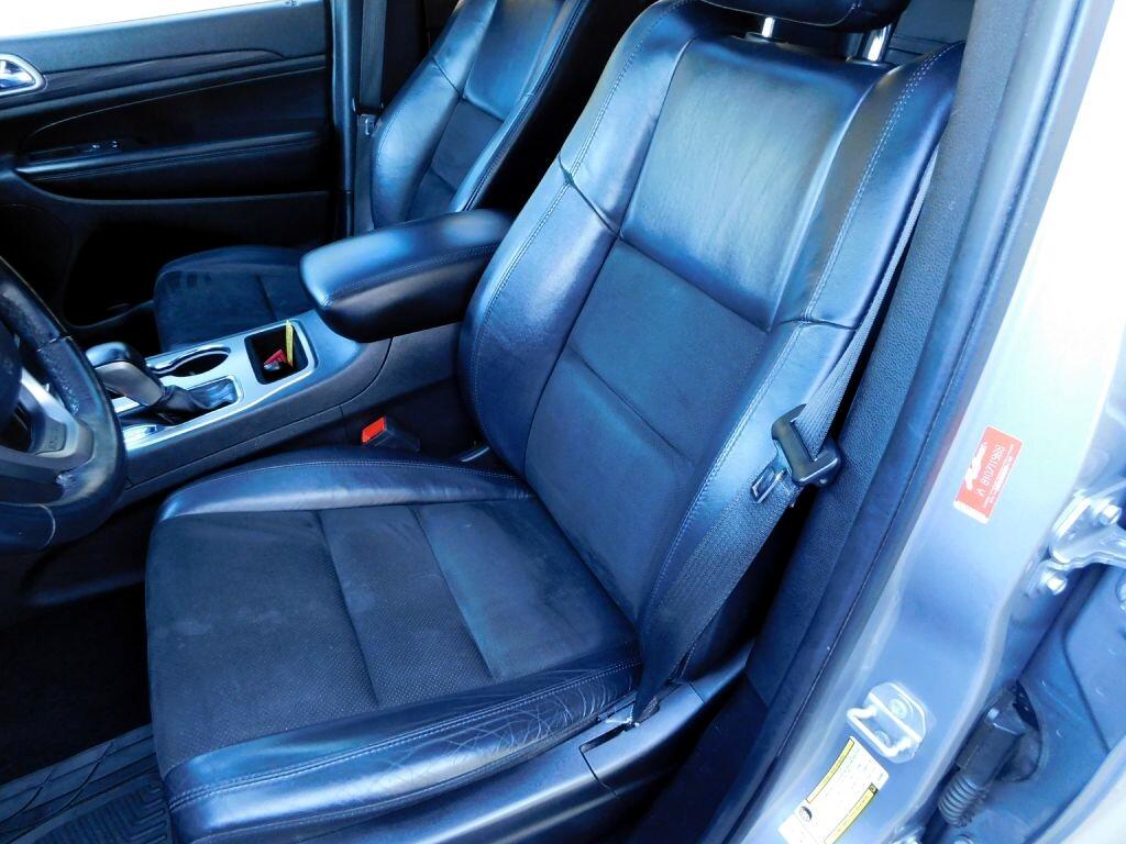 Jeep Grand Cherokee Laredo 2019