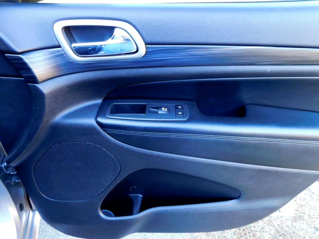 Jeep Grand Cherokee Laredo 2019