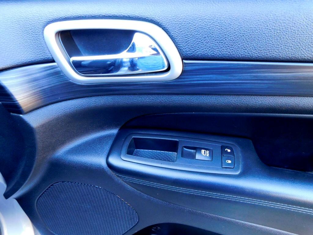 Jeep Grand Cherokee Laredo 2019