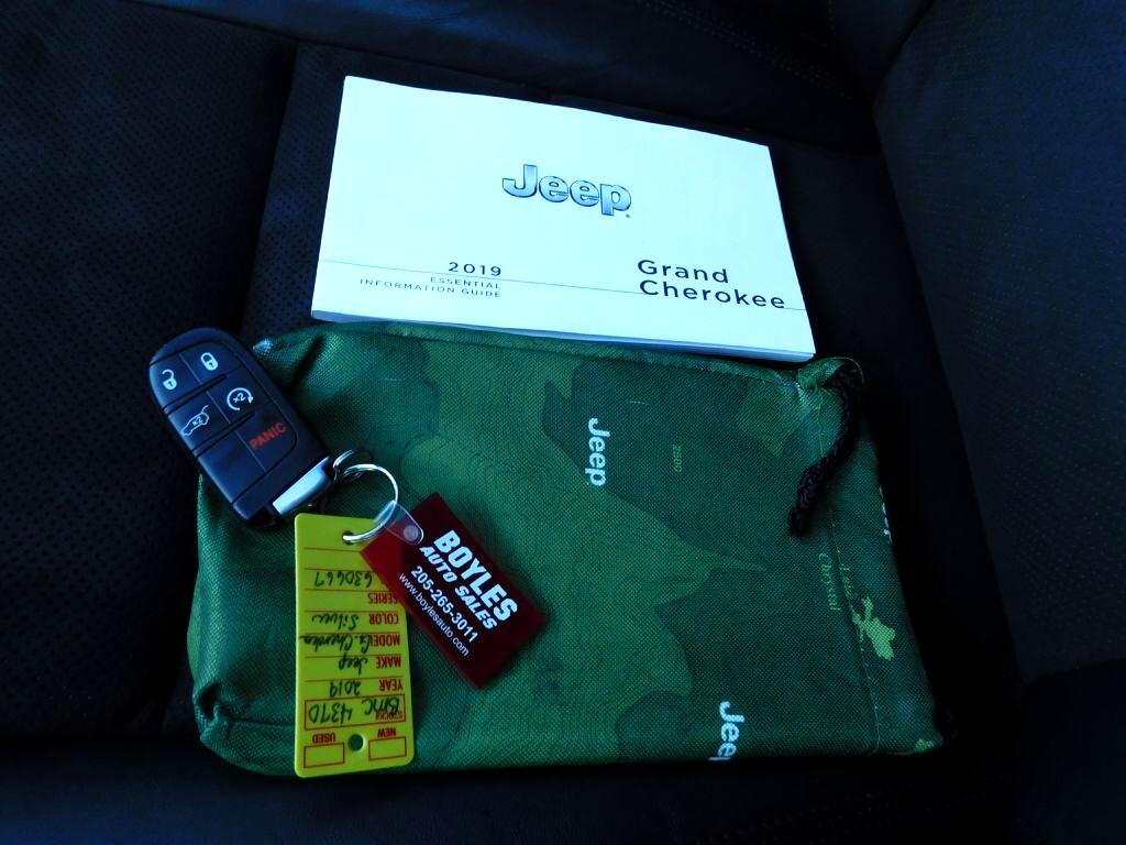 Jeep Grand Cherokee Laredo 2019