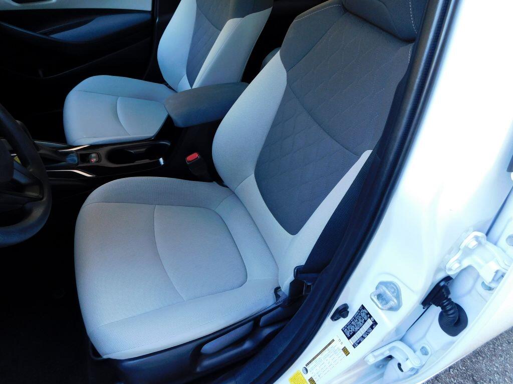 Toyota Corolla LE 2022