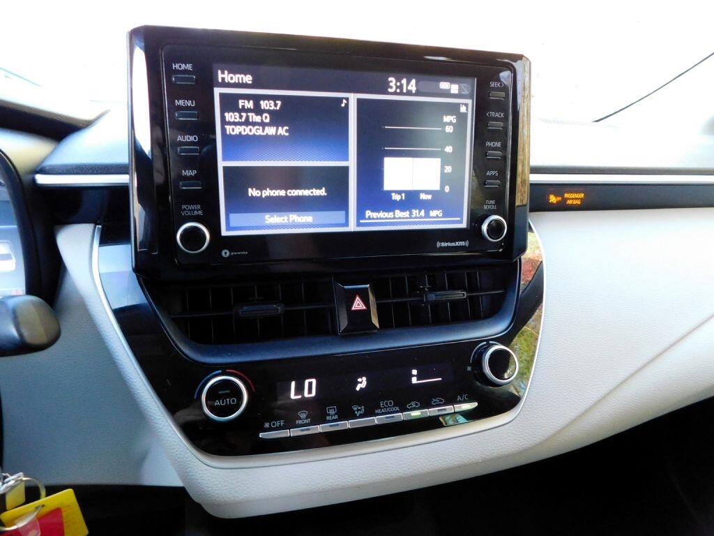 Toyota Corolla LE 2022