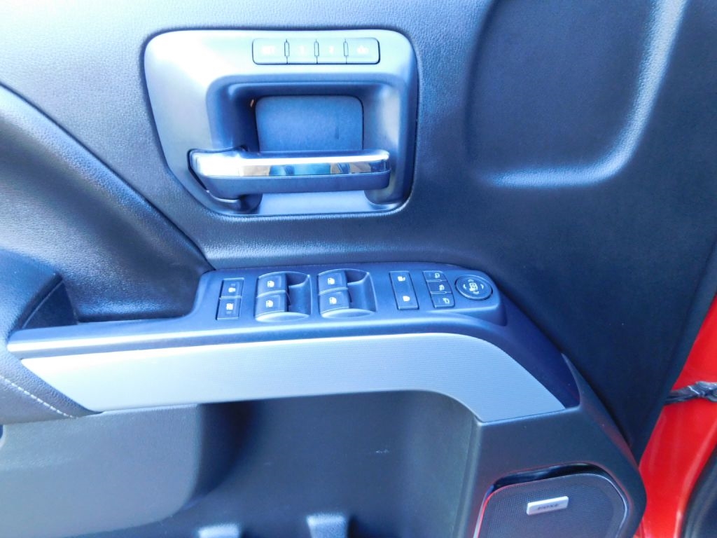 Chevrolet Silverado 1500 LTZ Crew Cab 4WD 2015