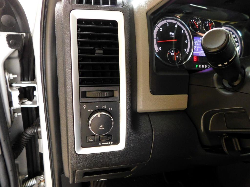 RAM 1500 SLT Crew Cab 2012