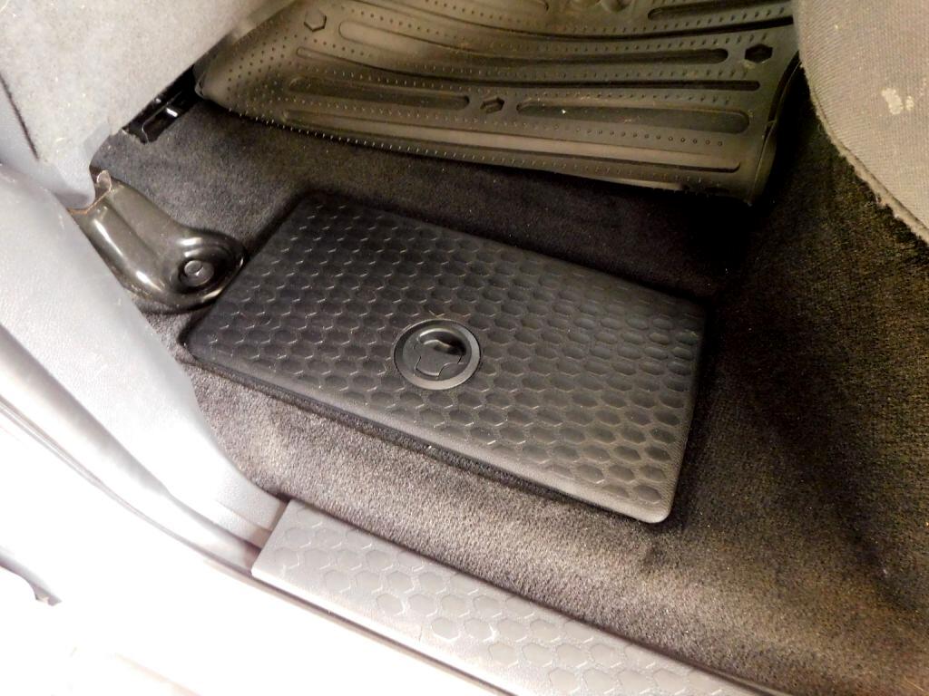 RAM 1500 SLT Crew Cab 2012