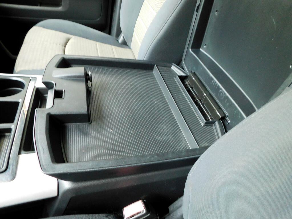 RAM 1500 SLT Crew Cab 2012