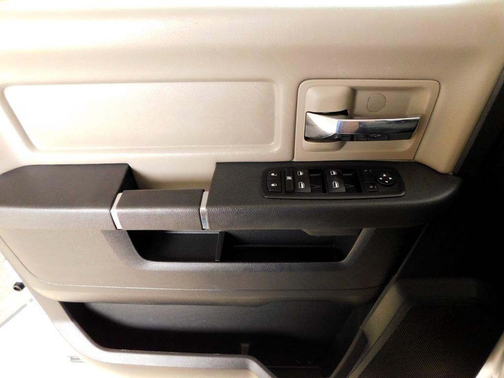 RAM 1500 SLT Crew Cab 2012