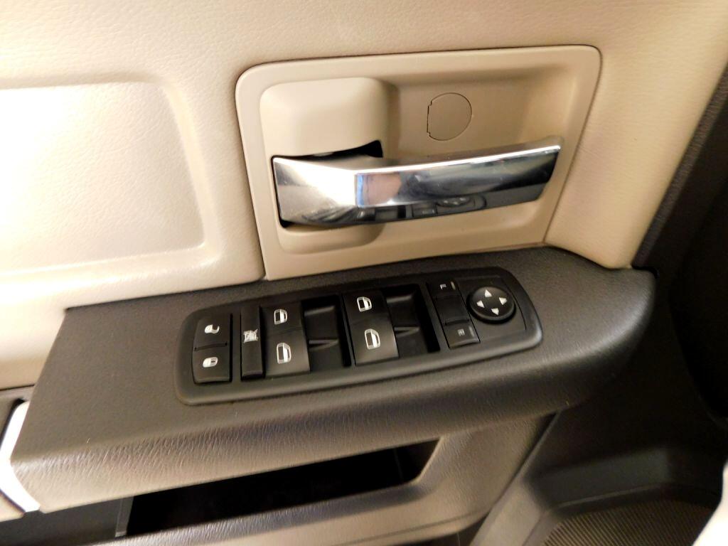 RAM 1500 SLT Crew Cab 2012