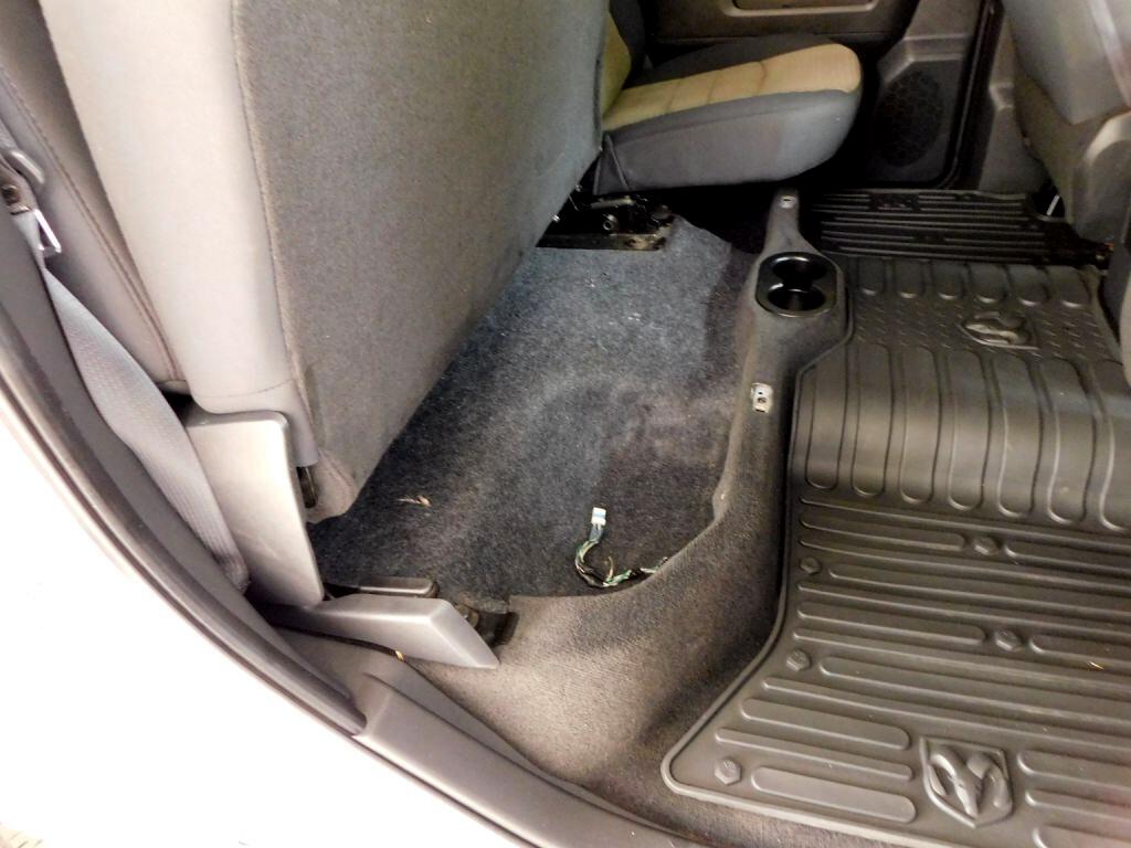 RAM 1500 SLT Crew Cab 2012