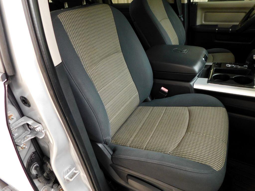 RAM 1500 SLT Crew Cab 2012