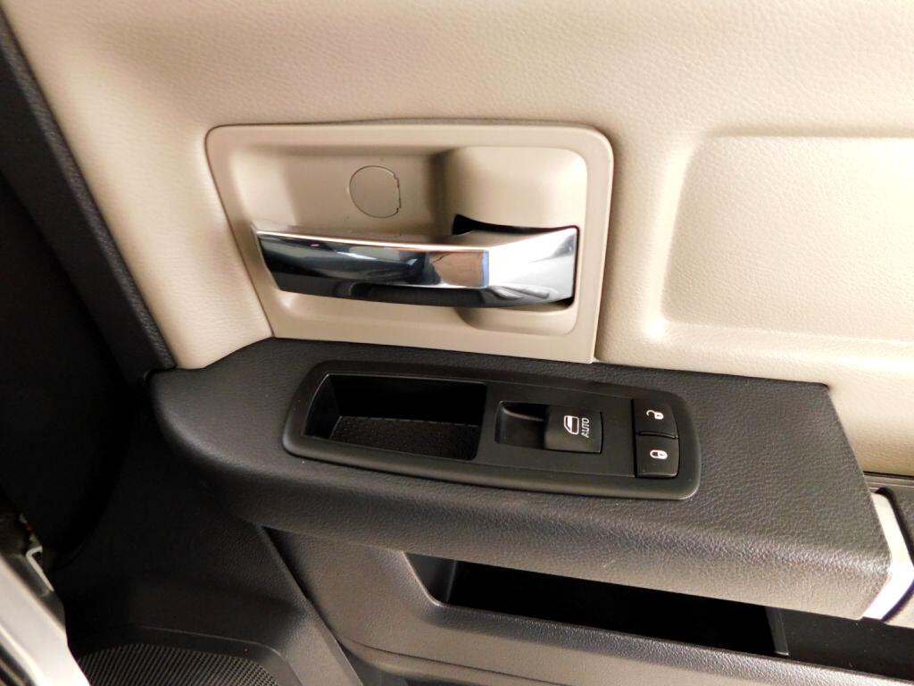 RAM 1500 SLT Crew Cab 2012