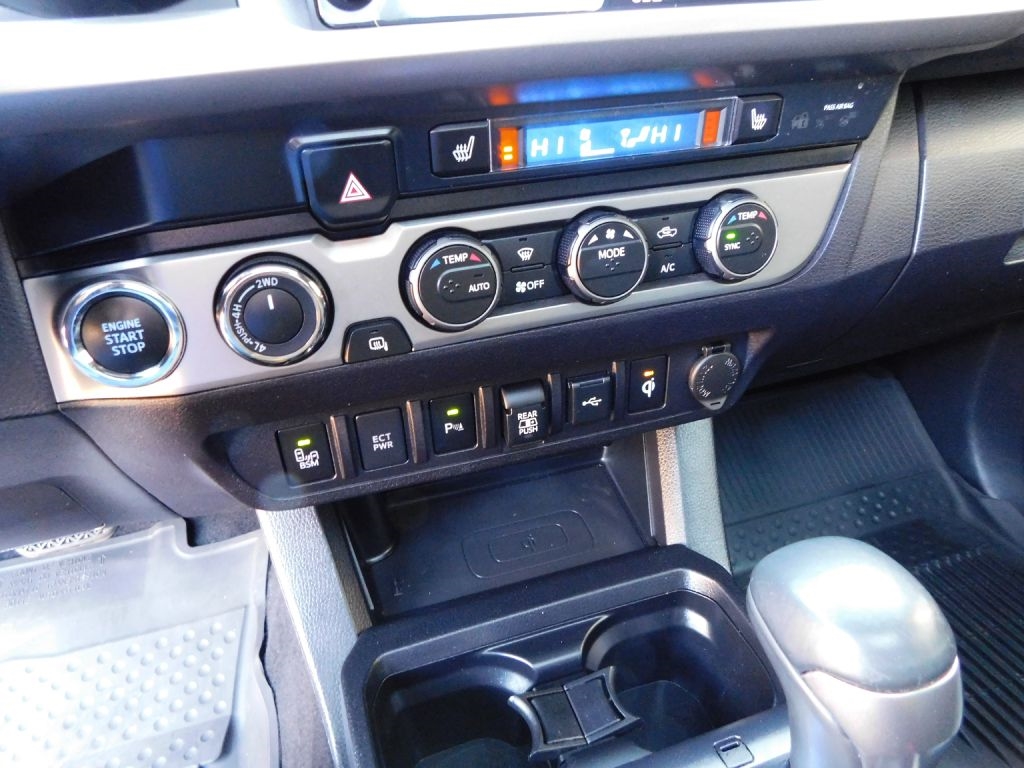 Toyota Tacoma Limited Double Cab V6 6AT 4WD 2020