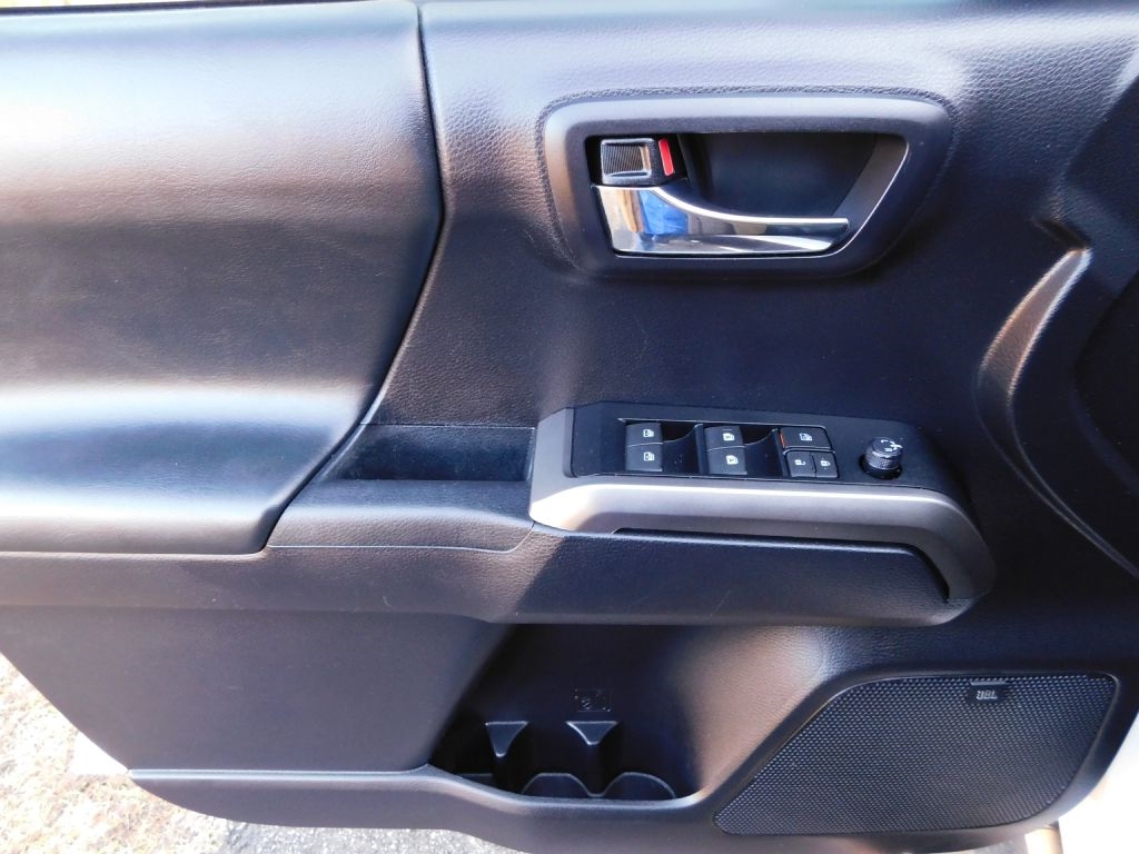 Toyota Tacoma Limited Double Cab V6 6AT 4WD 2020