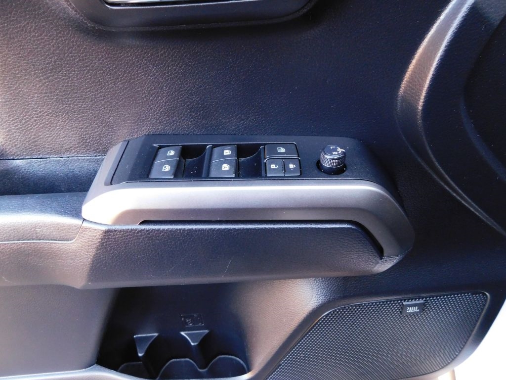 Toyota Tacoma Limited Double Cab V6 6AT 4WD 2020