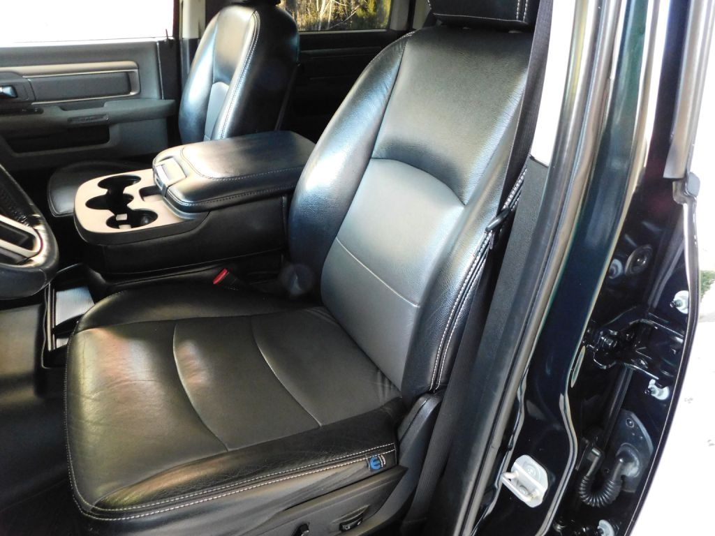 RAM 1500 SLT Crew Cab SWB 4WD 2016