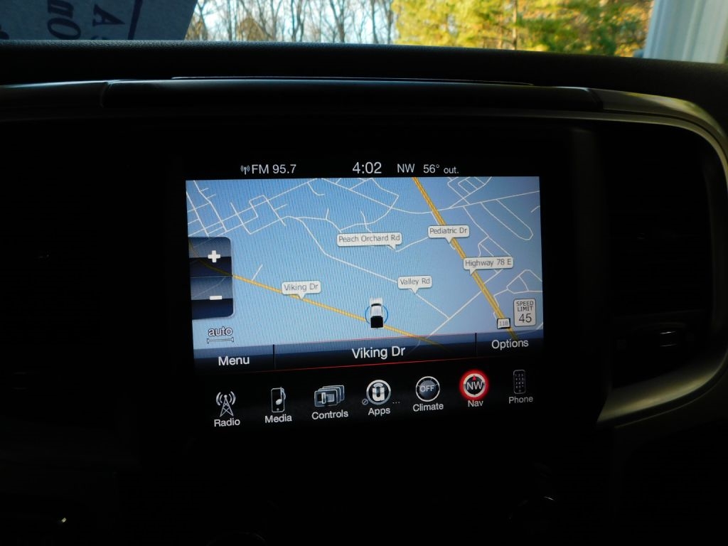 RAM 1500 SLT Crew Cab SWB 4WD 2016