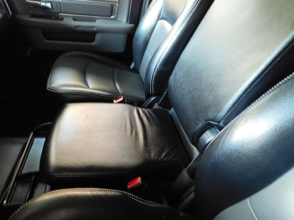 RAM 1500 SLT Crew Cab SWB 4WD 2016