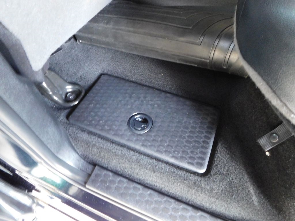 RAM 1500 SLT Crew Cab SWB 4WD 2016