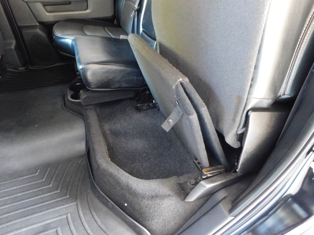 RAM 1500 SLT Crew Cab SWB 4WD 2016