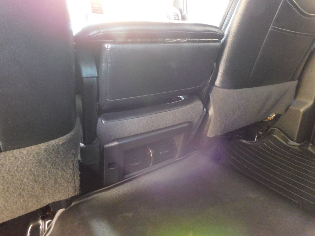 RAM 1500 SLT Crew Cab SWB 4WD 2016