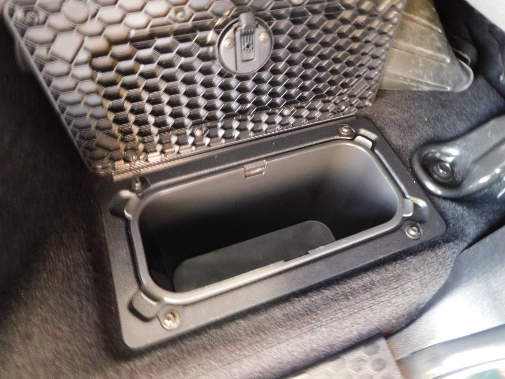 RAM 1500 SLT Crew Cab SWB 4WD 2016