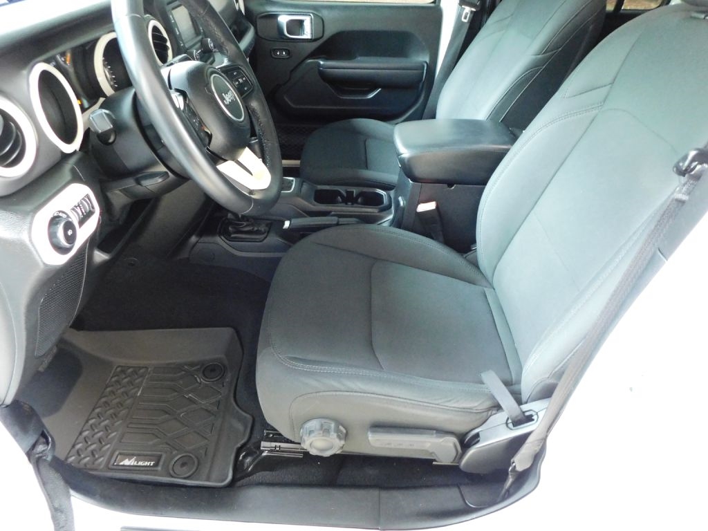 Jeep Wrangler Unlimited Sport 2018