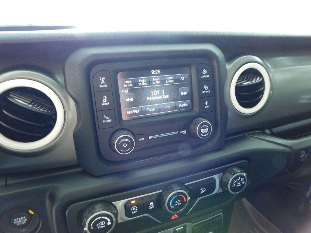 Jeep Wrangler Unlimited Sport 2018