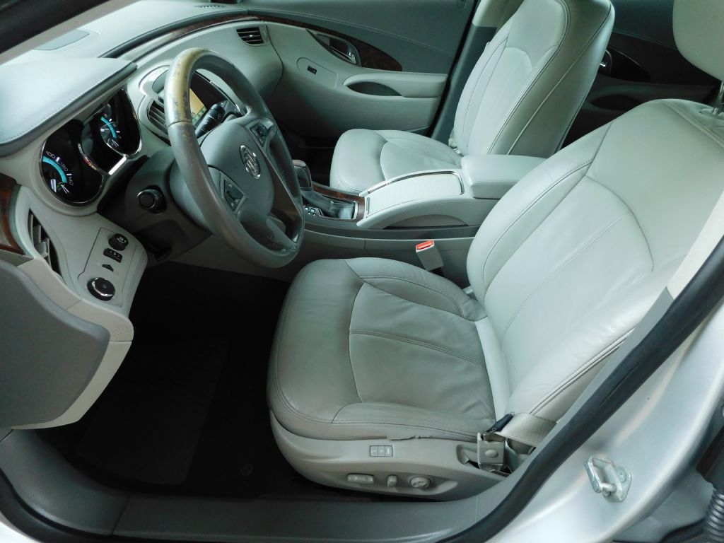 Buick LaCrosse Premium Package 1, w/Leather 2012