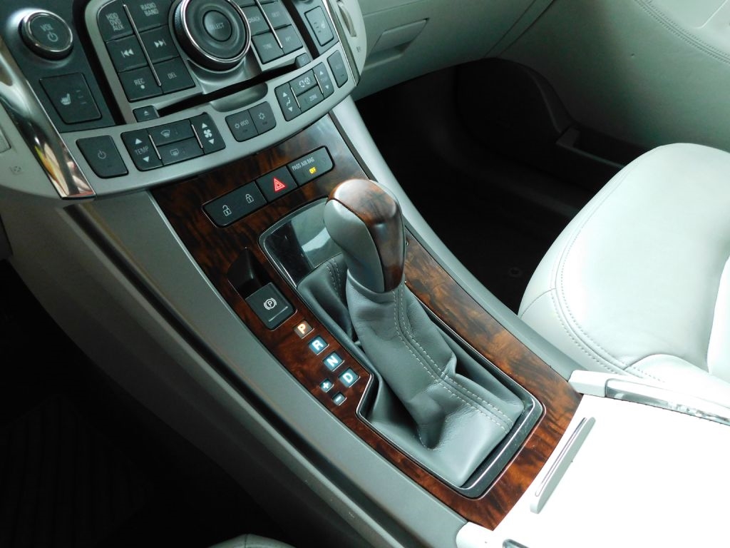 Buick LaCrosse Premium Package 1, w/Leather 2012
