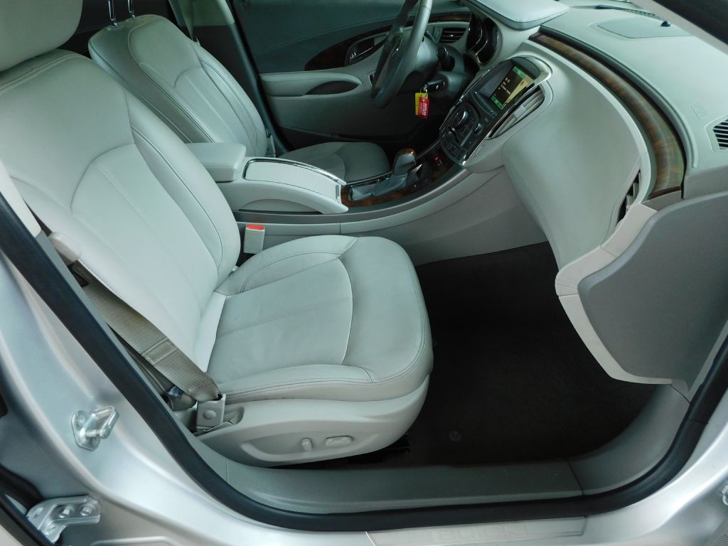 Buick LaCrosse Premium Package 1, w/Leather 2012