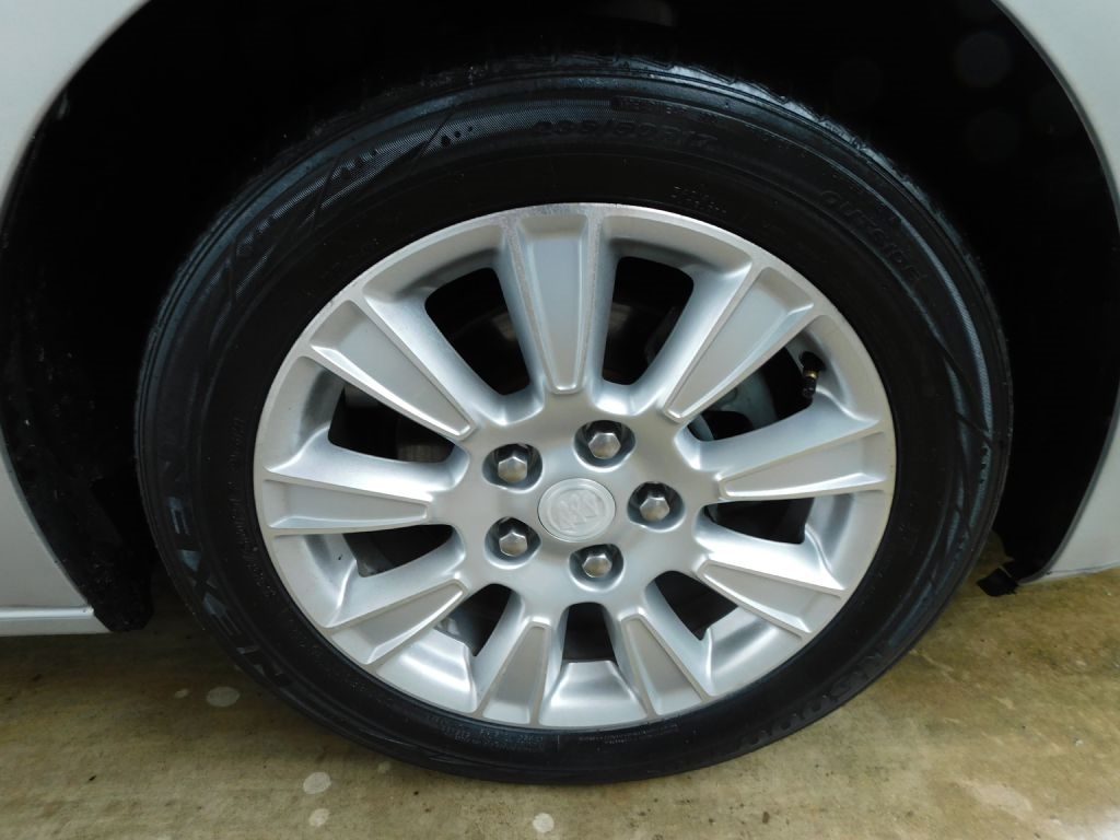 Buick LaCrosse Premium Package 1, w/Leather 2012