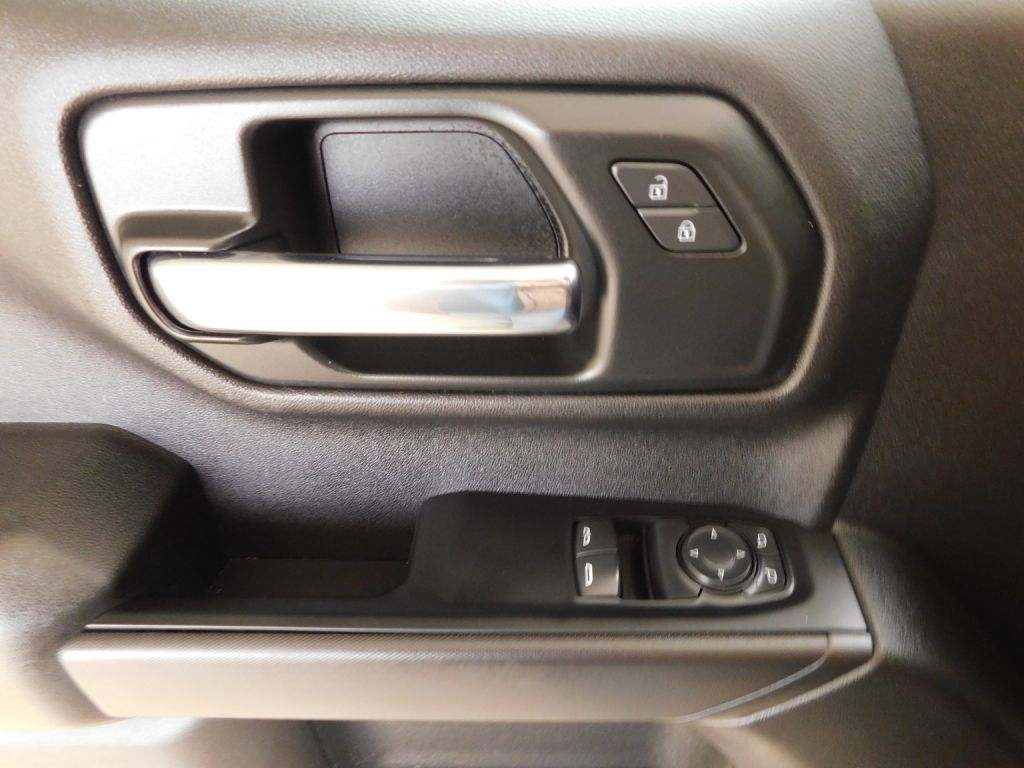 Chevrolet Silverado 1500 LT Reg Cab 4WD 2024