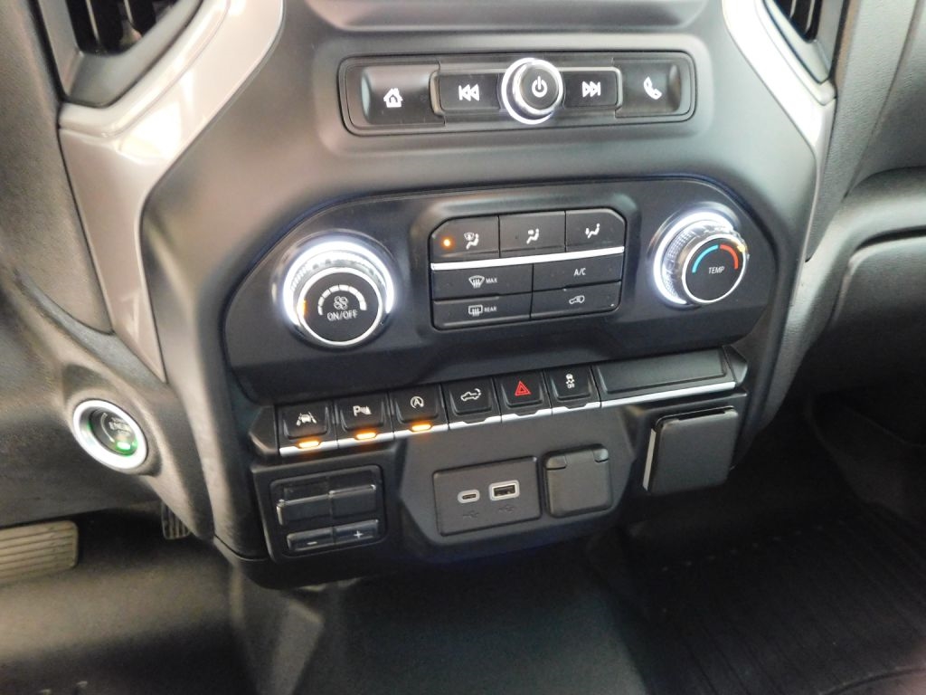 Chevrolet Silverado 1500 LT Reg Cab 4WD 2024