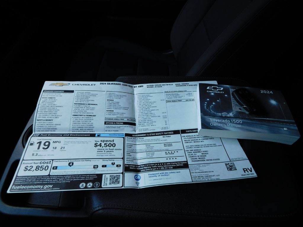 Chevrolet Silverado 1500 LT Reg Cab 4WD 2024