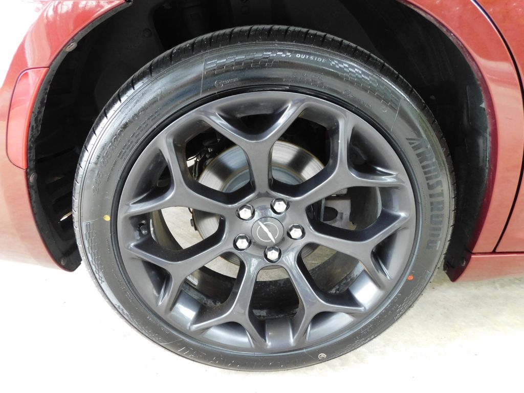 Chrysler 300 Touring 2019